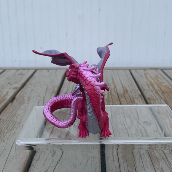 Pink red Love Dragon Safari 2016 - Picture 2 of 9